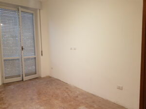 2.parete rasata e imbiancata